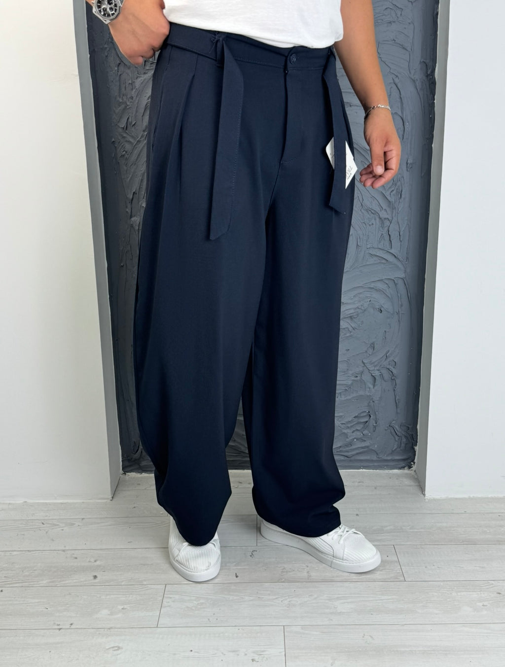 Kore Kesim Kuşaklı Balon Pantolon Lacivert Mk54