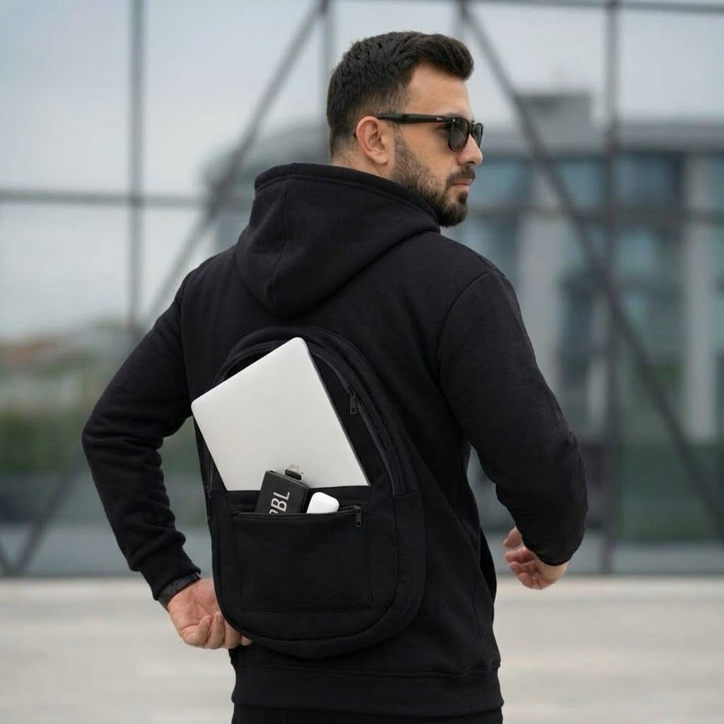 SIRT ÇANTALI KAPŞONLU SWEAT SİYAH MK72